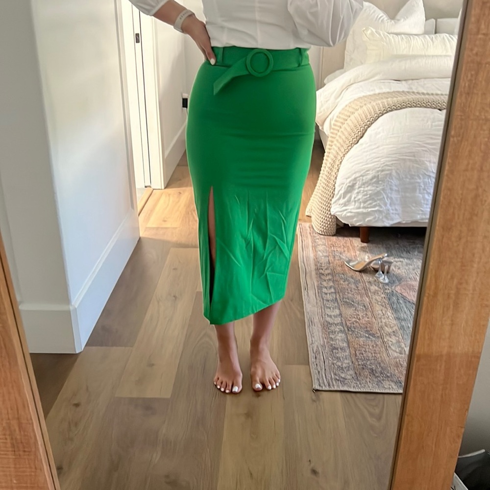 Green midi skirt Zara